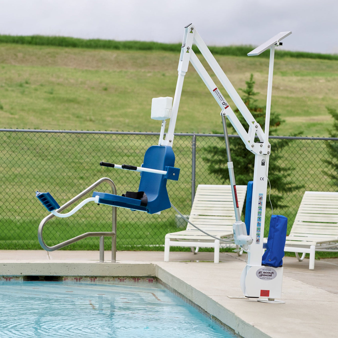 Battery Powered Pool Lifts for Sale