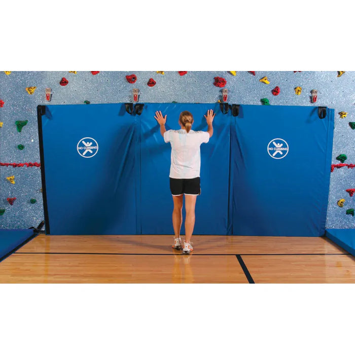 Freestanding Climbing Walls vs Wall-Mounted Panels: Installation and Space Requirements