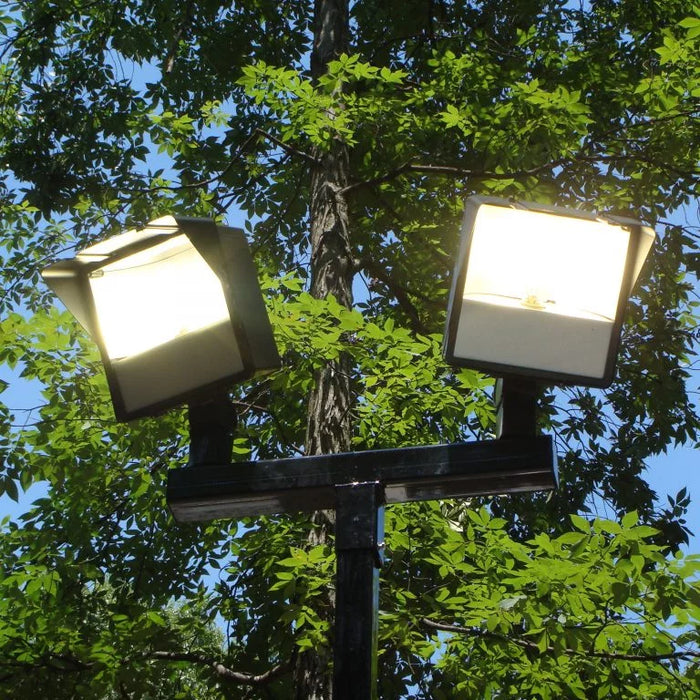 Douglas® Stand Alone LED Light System
