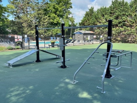 SuperMAX 12 + Basketball Goal