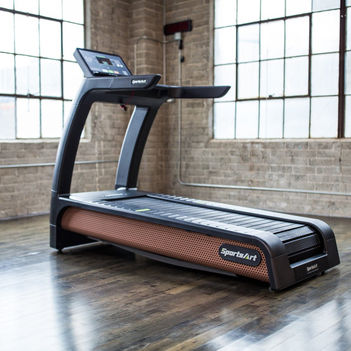 SportsArt N685 VERDE TREADMILL — Outdoor Workout Supply