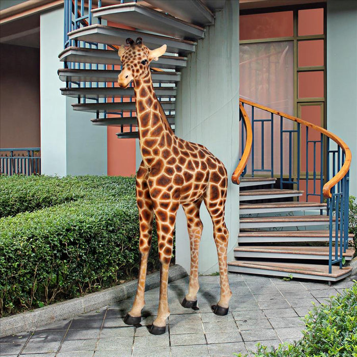 Design Toscano- Baako Grand Scale Baby Giraffe Garden Statue