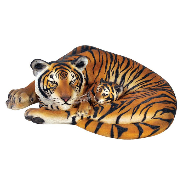 Design Toscano- Life-Size Resting Bengal Tigress and Cub Statue