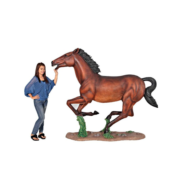 Design Toscano- Galloping Quarter Horse Filly Statue