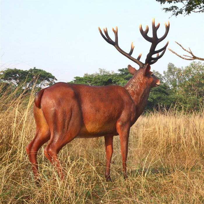 Design Toscano- Grande-Scale Red Deer Buck Statue