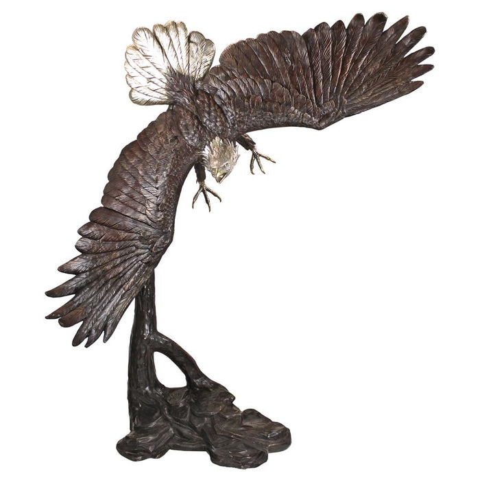 Design Toscano- Final Approach Monumental Eagle Cast Bronze Garden Statue